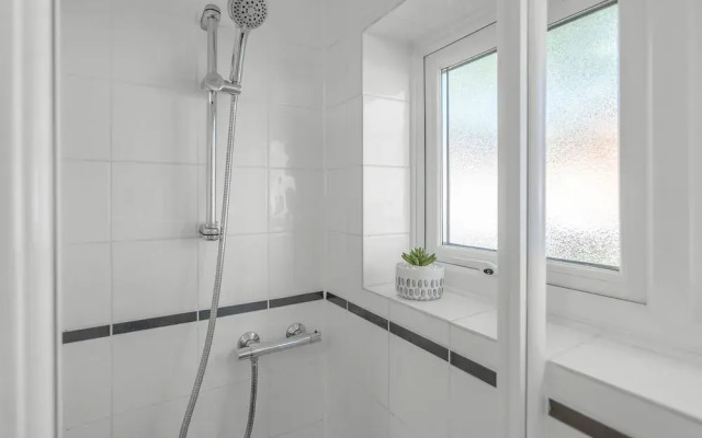 Charming 2-bed Apartment Located in Elham Norwich