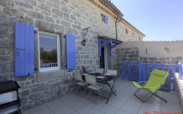 Mas de Guilhaumon côté hameau