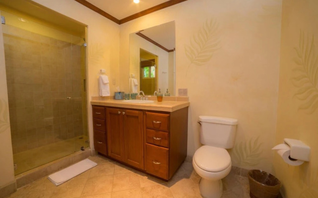 Veranda 8F - 2 bdr 2 Bath - Condo