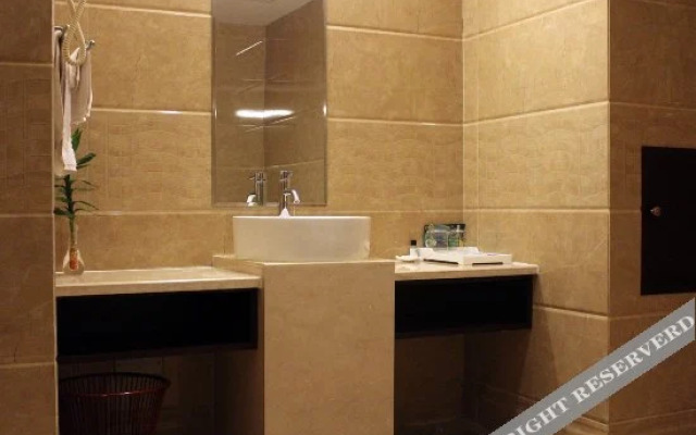 Shanfei Huizhan Center Hotel