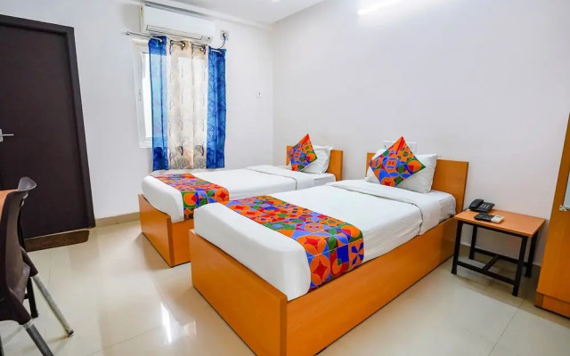 Fabhotel Krystal