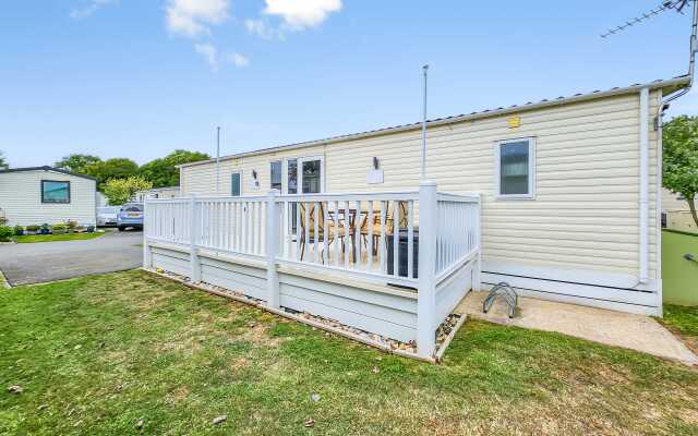 Escape to Paradise at Pevensey Bay Holiday Park