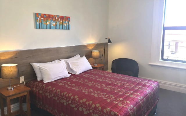 Owens Motel