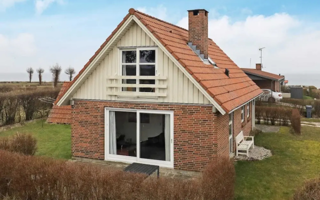 6 Person Holiday Home in Hesselager-by Traum