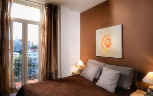 Location Cannes Rue Caire