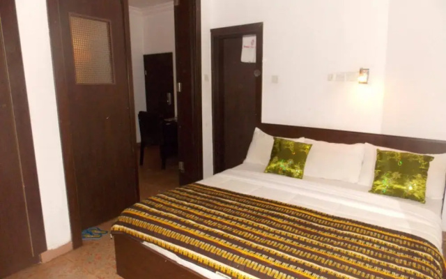 Thornberry Savannah Suite Hotel