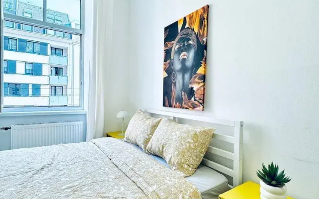 Cozy and Affordable Palace Studio