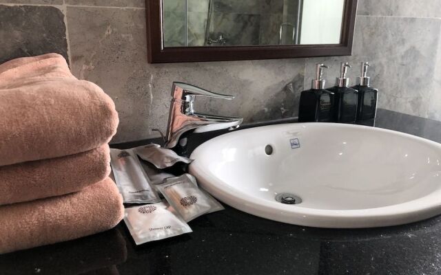 Emanuela Hotel  Serviced Apartment