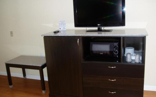 Rockview Inn and Suites