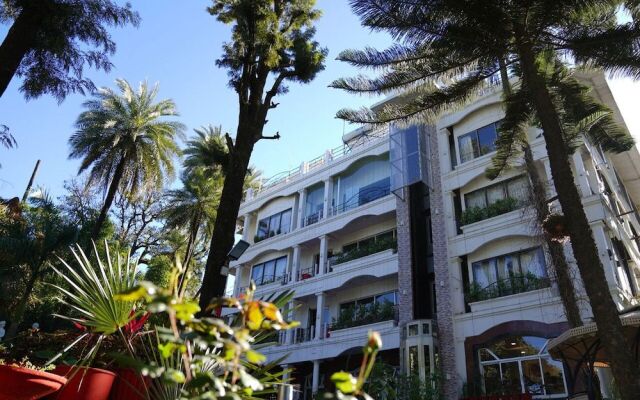 Sheratone A luxury Hotel Mount Abu