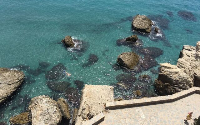 Easy Nerja Guesthouse
