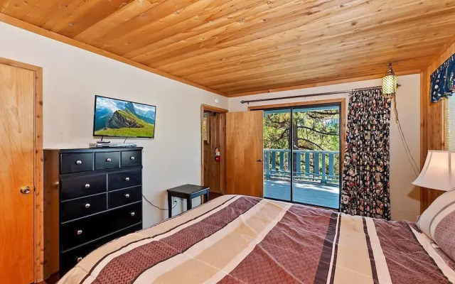034 Menlo Suite Cabin