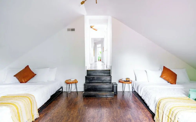 Jungle House Luxury Stays - Downtown Chillicothe