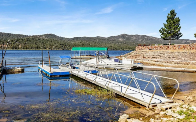 Serenity Cove Lake House #2472 by Big Bear Vacations