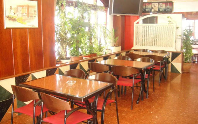 Apartamentos El Moro