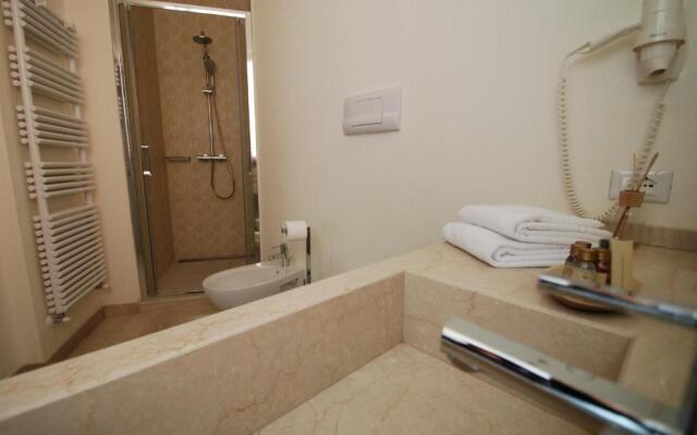 Aromi Piccolo Hotel