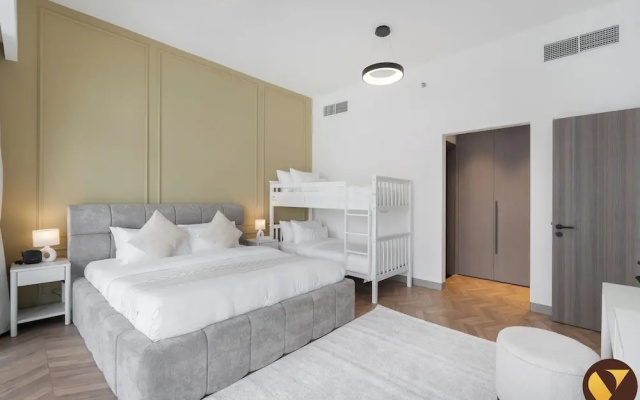 Vogue | Royal Regency Business Bay near Downtown