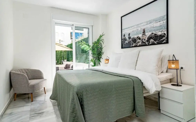 Lcr1- Lovely Ground Floor Apartment, Puerto Banus