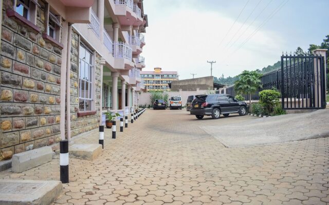Glamour Apollo Hotel Webuye