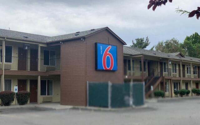 Motel 6 Yakima, WA - Downtown