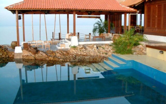 Gem Island Resort & Spa