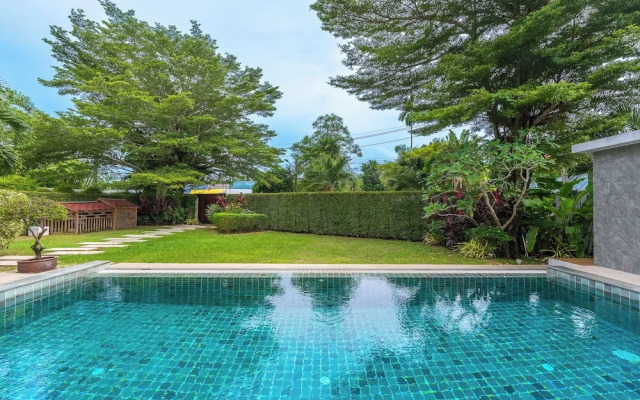 One of Phukets Best Villas V212