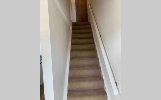 Comfy 2 bed house located at Wareham train station