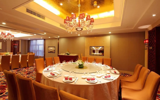 Golden Eagle Crown Executive Apartment