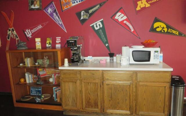 Sports Club Motel