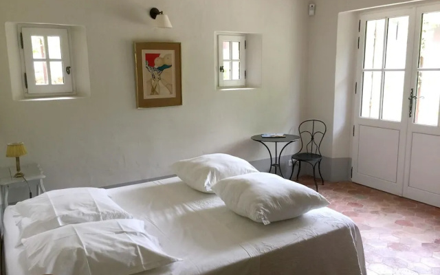 Villa With 5 Bedrooms in Saint-pantaléon, With Private Pool, Enclosed