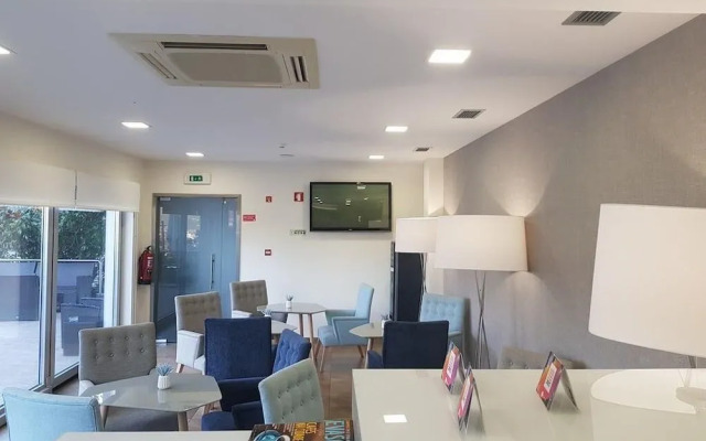 Hotel Albergaria Borges