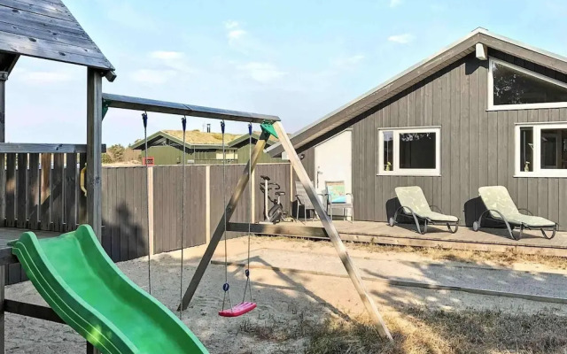 Scenic Holiday Home in Rømø with Hot Tub & Sauna