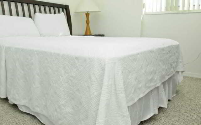 Large 3 Bedroom Apartment in Sunny Isles