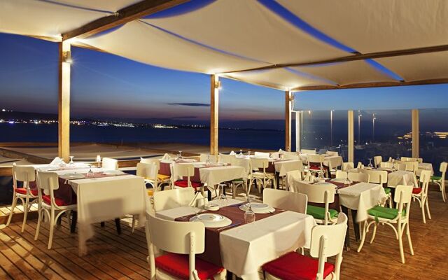 Ceshme Plus Hotel