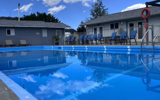 The Orchard at Oliver