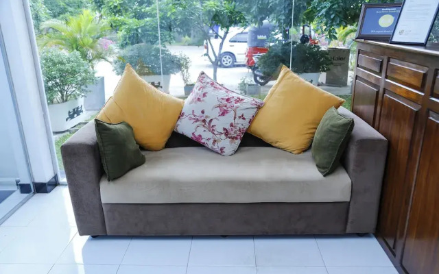 OYO 310 Sea Lagoon Beach Hotel