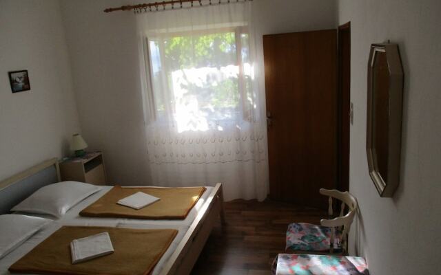 Apartments Zlatko