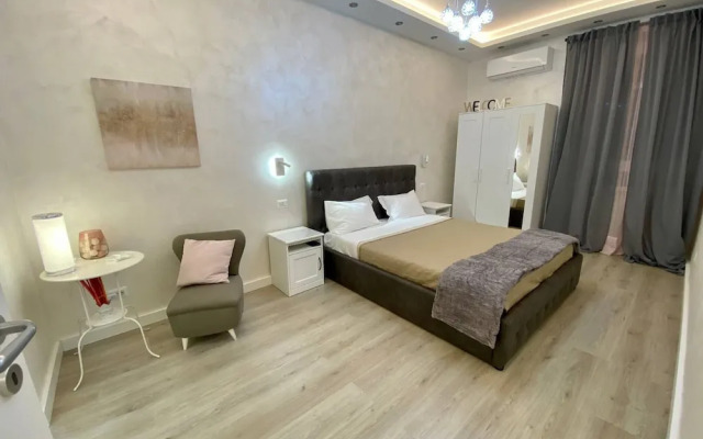 Apartment Near the Colosseum With Metro Line A a 2-minute Walk Away