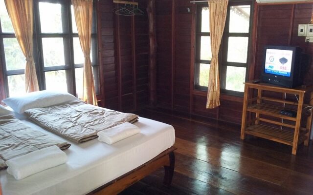 Khontong Resort