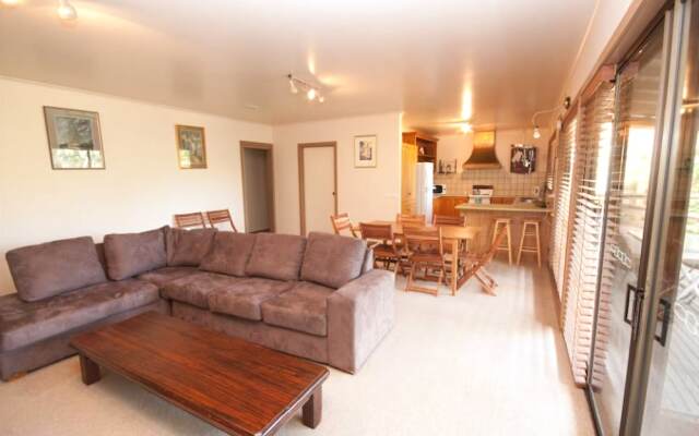 Eastwind on Chinamans Creek