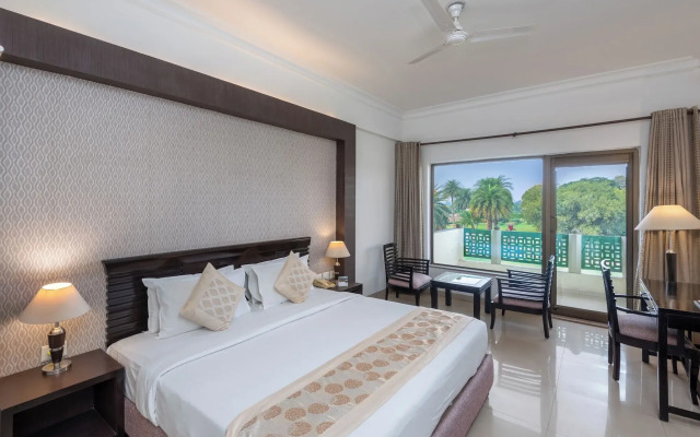 Shiva Oasis Resort