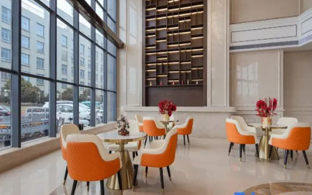 Vienna Hotel(Suixi Development Zone Store)