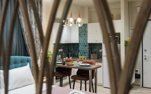 Romantic Studio under Acropolis