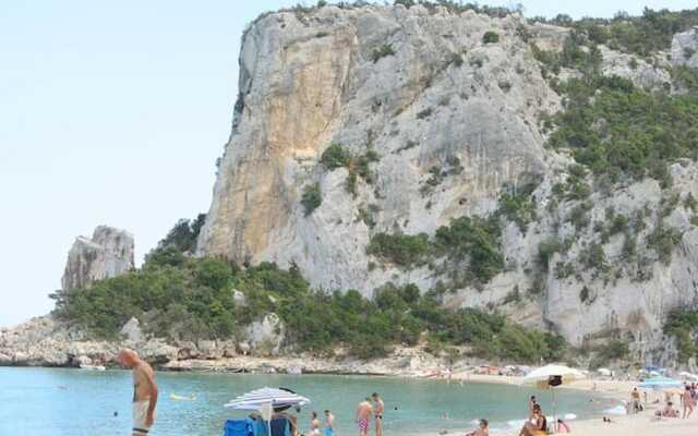 Apartment With 3 Bedrooms in Cala Gonone, With Enclosed Garden