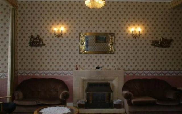 The Palace Hotel