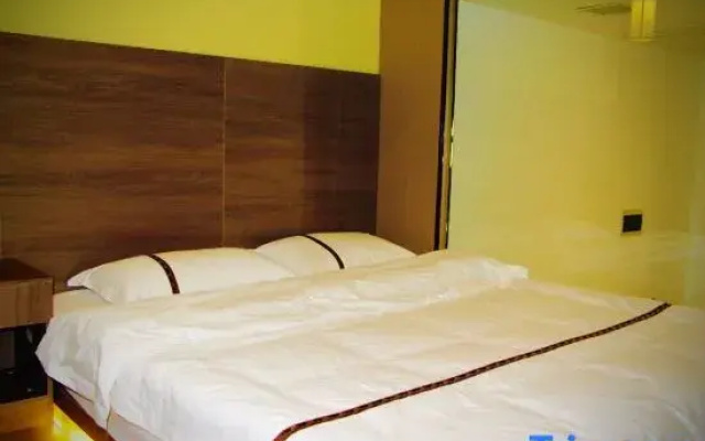 Taihua Lotus House B&B