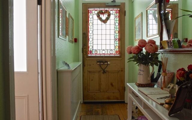 Chiltern Guest House