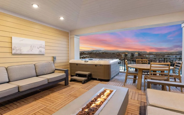 Sandy Beach Estate by RedAwning