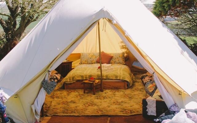 Treyhill House Bed & Breakfast, Glamping and Holiday Cottage