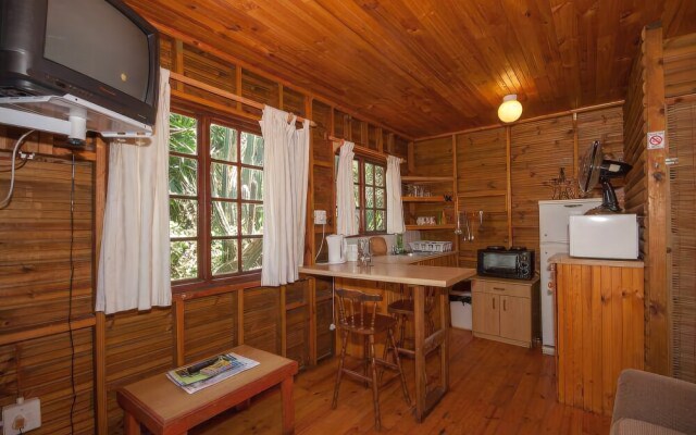 Woodlands Cottages & Camping
